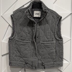 Zara Quilted Puffer Vest in Charcoal